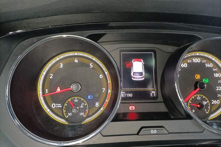 Used Volkswagen Tiguan L 2020 330TSI Automatic Two-Wheel Drive Panoramic Comfort Edition China VI Standard