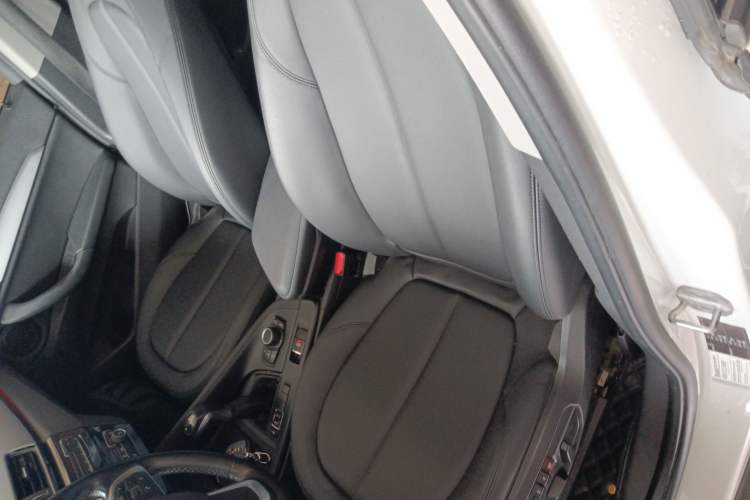 Used BMW X1 2016 sDrive18Li Fashion Model Left Front Seat