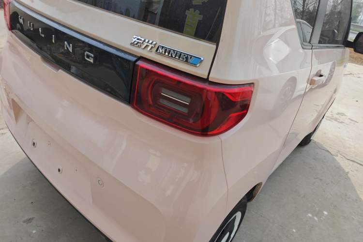 Used Wuling Hongguang MINIEV 2021 Macaron Premium Model – Lithium Iron Phosphate