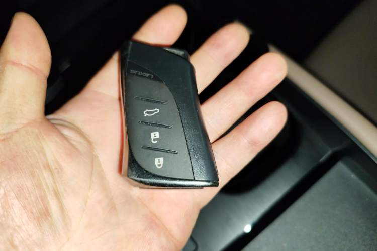 Used Lexus ES 2023 200 Excellence Edition