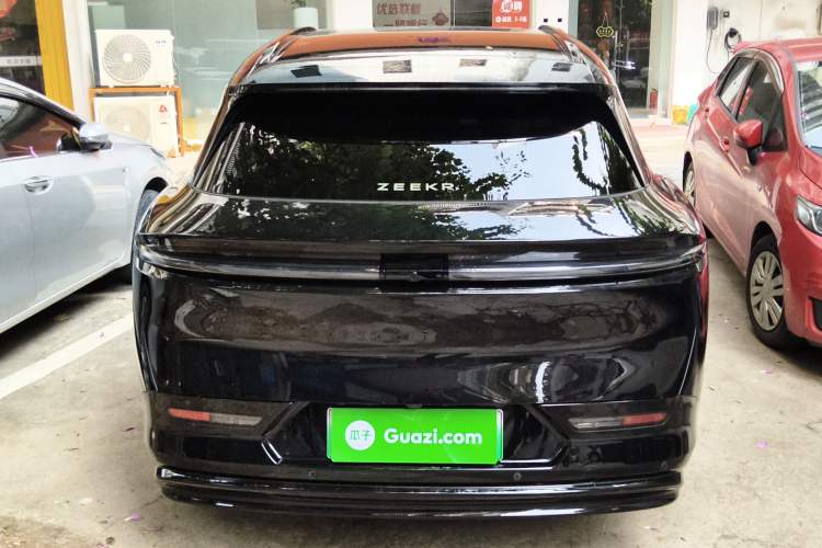 Used Zeekr 7X 2025 100 kWh Long-Range Rear-Wheel Drive with Intelligent Driving Features