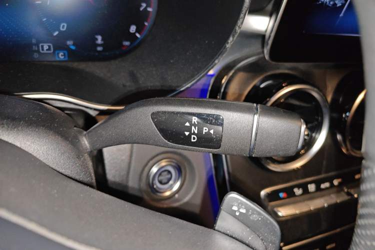 Used Mercedes-Benz C-Class 2021 C 200 L Fashion Edition Sport Version Gear Lever