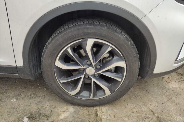 Used Geely Auto Emgrand GS 2019 1.4T CVT Edition Right Front Wheel Hub