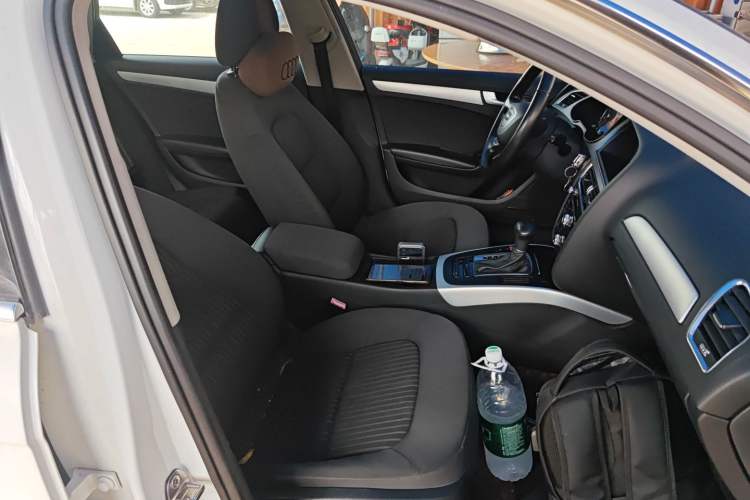 Used Audi A4L 2016 30 TFSI Collector's Edition Automatic Comfort Model Right Front Seat