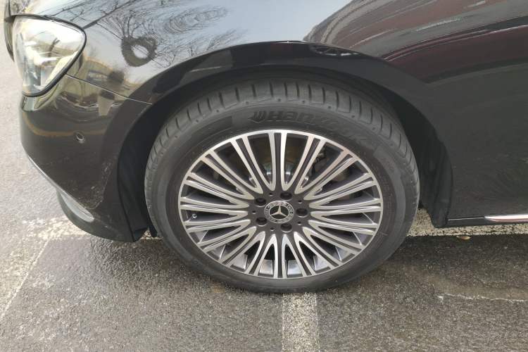 Used Mercedes-Benz E-Class 2022 Second Facelift E 300 L Luxury Edition