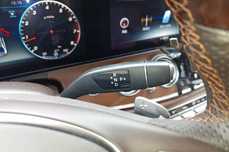 Used Mercedes-Benz E-Class 2016 E 300 L Stylish Model Gear Lever