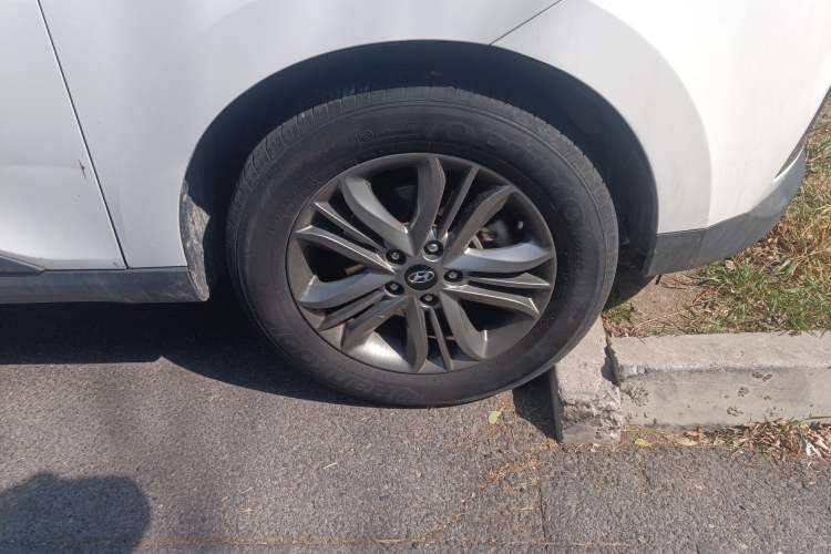 Used Hyundai ix35 2015 2.0L Automatic 2WD Smart Version China V Standard
