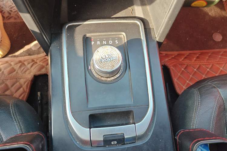 Used Land Rover Discovery Sport 2016 2.0T S Gear Lever