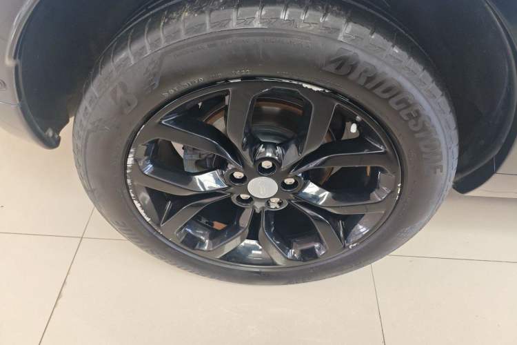 Used Land Rover Discovery Sport 2018 240 PS HSE Version
