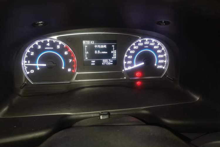 Used JMC Transit 2019 2.8T Commercial Version Long Wheelbase Mid-Roof 6-Seater Rear Single Tire China VI Emission Standard – JX493 Odometer Close Up