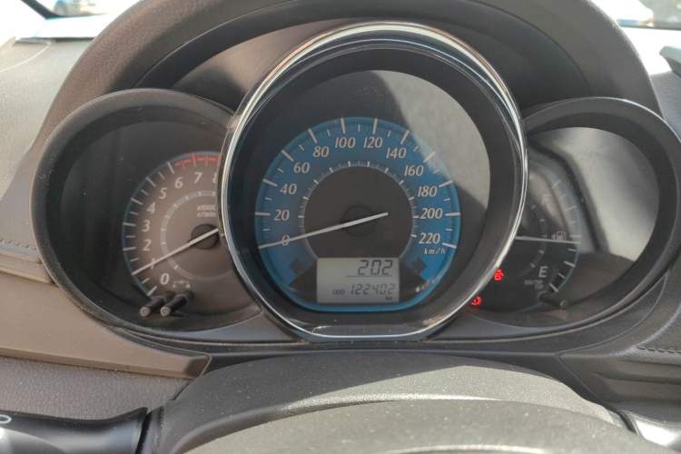 Used Toyota YARiS L Zhi Xuan 2014 1.3E Manual Charm Edition
