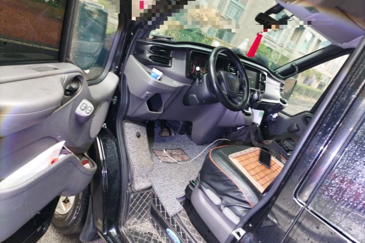 Used Ford Transit Custom 2021 2.2T Automatic Logistics Vehicle Pro Short Wheelbase 6-Seater Mid-Roof China VI Standard