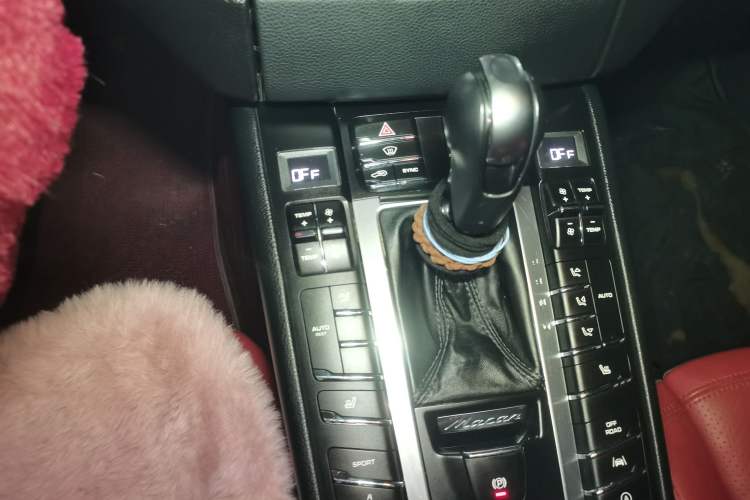 Used Porsche Macan 2016 Macan S 3.0T Gear Lever