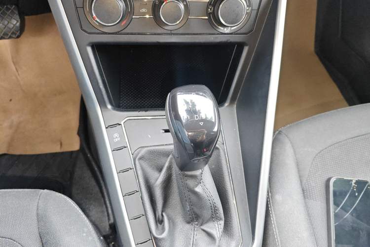 Used Volkswagen Polo 2023 Revised Plus 1.5L Automatic – Enjoy Life Edition Gear Lever