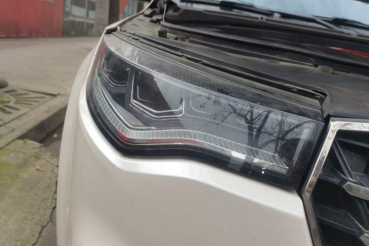 Used Zotye T800 2018 2.0T Automatic Flagship Smart Connectivity 7-Seater