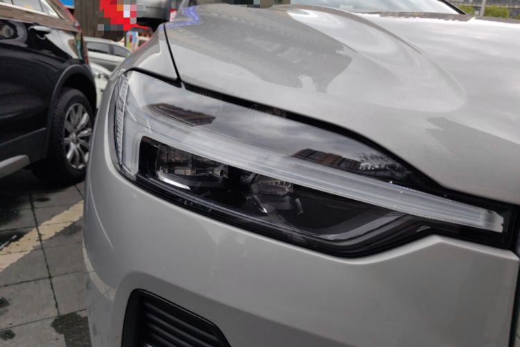 Used Volvo XC60 2022 B5 4x4 Zhiyi Luxury Edition Right Front Headlight