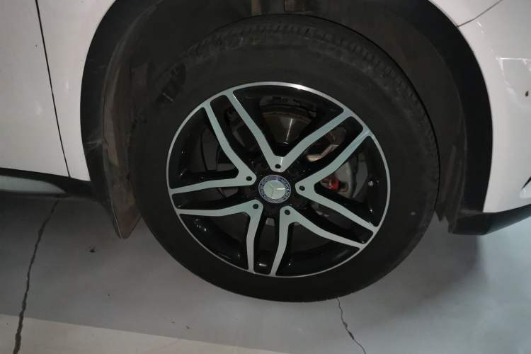 Used Mercedes-Benz GLA 2015 GLA 220 4MATIC Fashion Model
