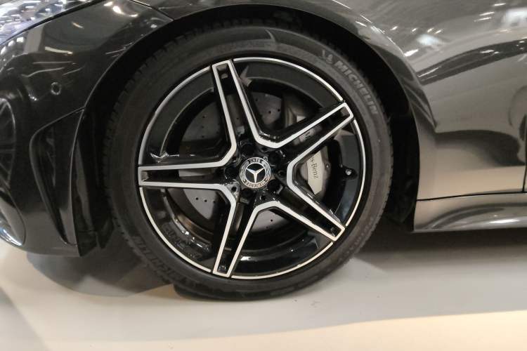 Used Mercedes-Benz CLS 2022 CLS 300 Luxury Model
