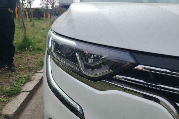 Used Renault Koleos 2017 2.0L Two-Wheel Drive Luxury Edition
