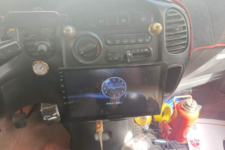 Used JAC Group Refine 2012 1.9T Shuttle Diesel Standard Model HFC4DB1-2C