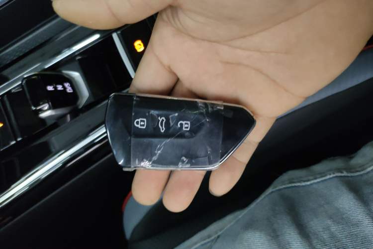 Used Volkswagen Lamando 2022 Lavida L 280TSI DSG Cool & Spicy Edition Vehicle Key