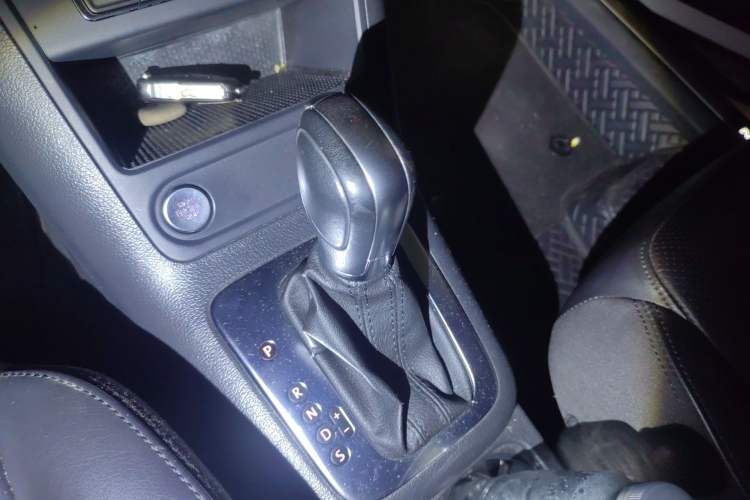 Used Volkswagen Tiguan 2015 1.8TSI Automatic Two-Wheel Drive Luxury Model
