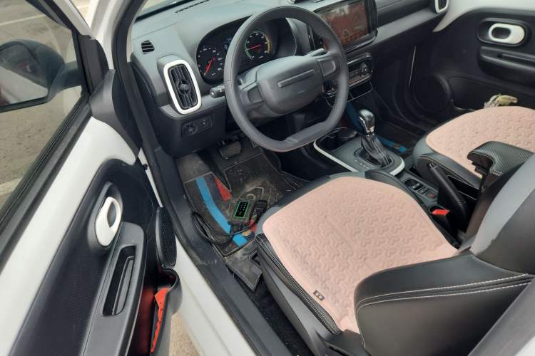 Used Roewe Clever 2022 311km QiQi BoBo Edition Driver Seat