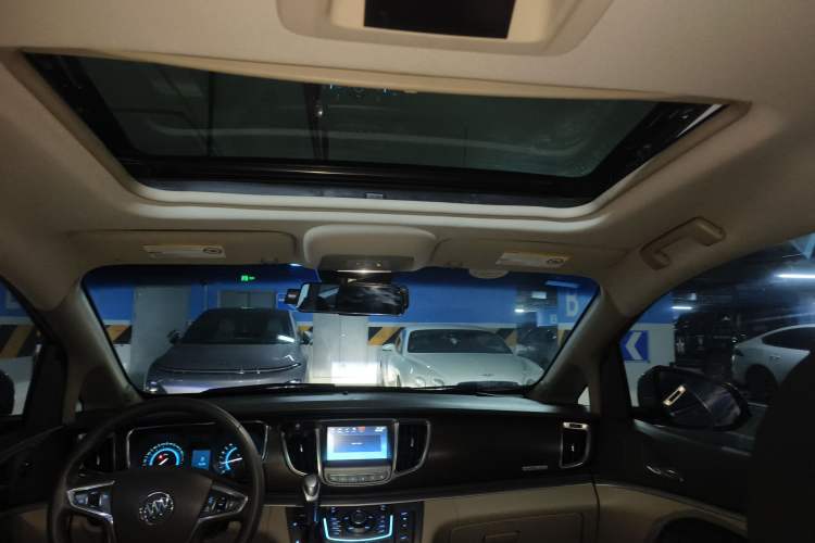 Used Buick GL8 2011 2.4L LT Luxury Business Executive Edition