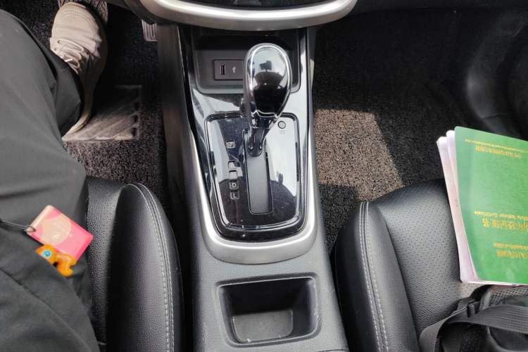 Used Nissan Tiida 2021 1.6L CVT Smart Drive Edition Gear Lever