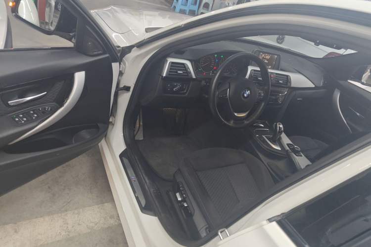 Used BMW 3 Series 2017 320i M Sport
