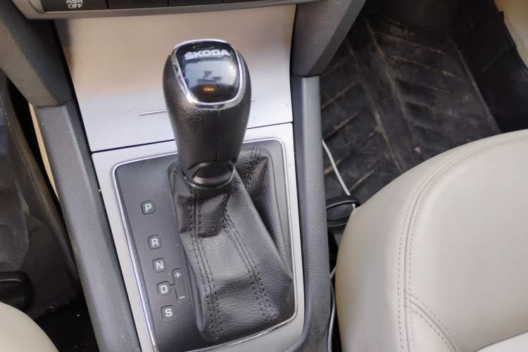 Used Skoda Octavia 2014 1.6L Automatic Yijie Edition
