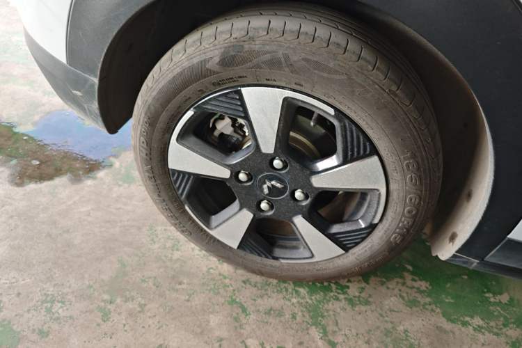 Used Wuling Bingo PLUS 2024 330 km Range Five-Seater Version