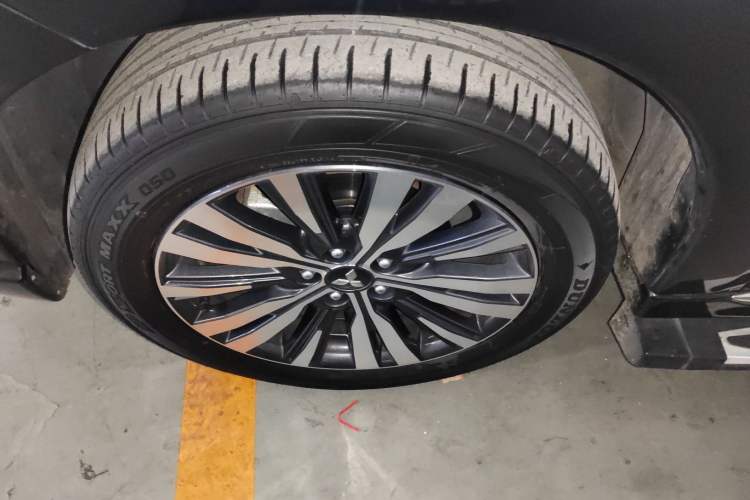 Used Mitsubishi Outlander 2021 2.4L 4x4 Zhi Xiang Edition 7 Seats