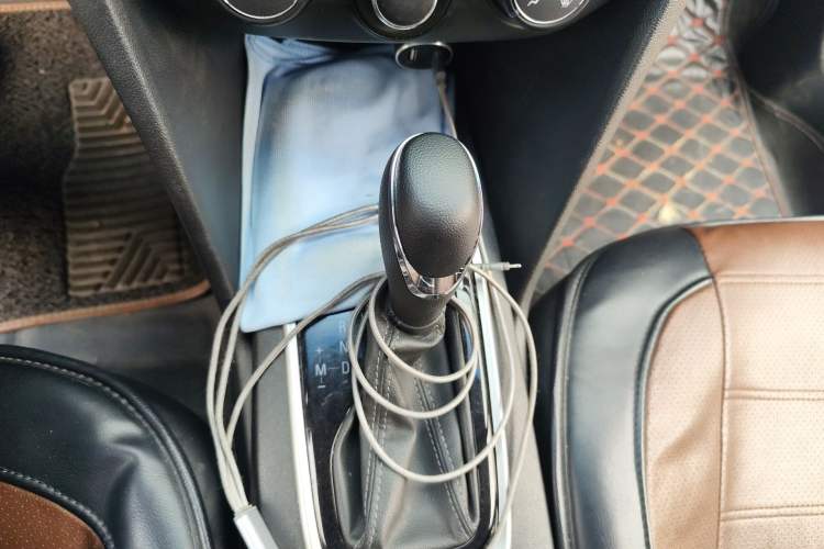 Used Chevrolet Cavalier 2019 320 Automatic Enjoyment with Sunroof Gear Lever