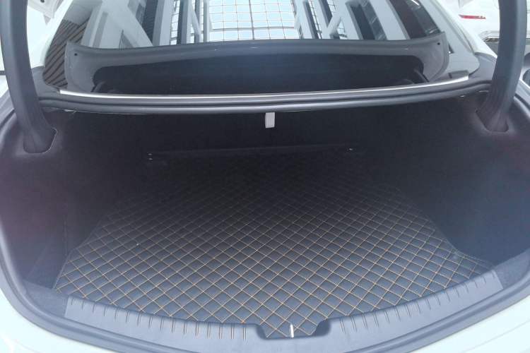 Used Mercedes-Benz CLE 2025 CLE 300 4MATIC Luxury Coupe
