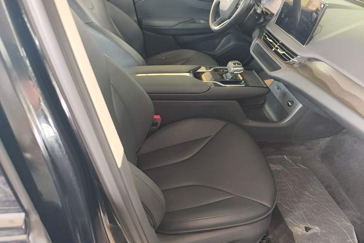 Used Hongqi E-QM5 2021 Online Booking Charging T3 Edition 5-Seater
