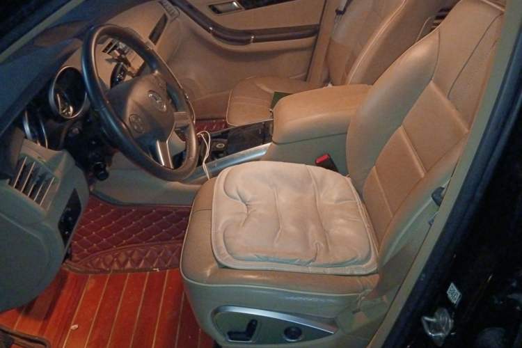 Used Mercedes-Benz R-Class 2017 R 320 4MATIC Business Edition Prestige Model
