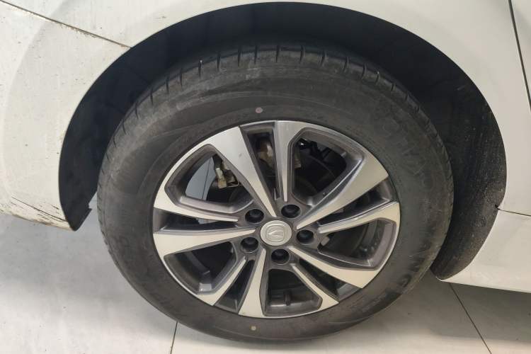 Used CHANGAN Eado 2023 Changan Edition PLUS Blue Whale NE 1.4T GDI DCT Prestige Version Right Rear Wheel Hub