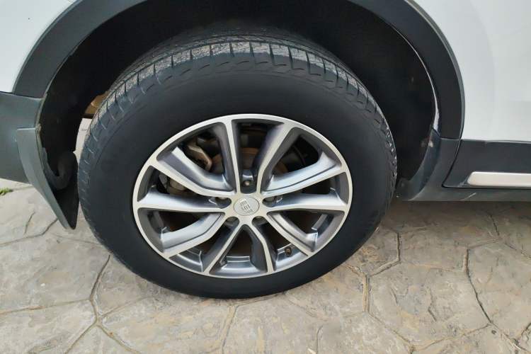 Used Geely Auto Emgrand X7 Sport 2018 2.0L Manual Two-Wheel Drive Zhiya Version