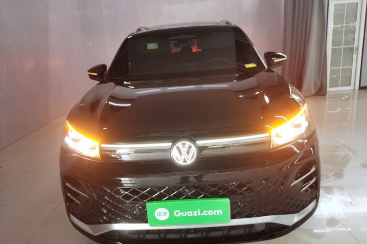 Used Volkswagen Tiguan L 2024 PRO 330TSI Two-Wheel Drive R-Line Smart Edition