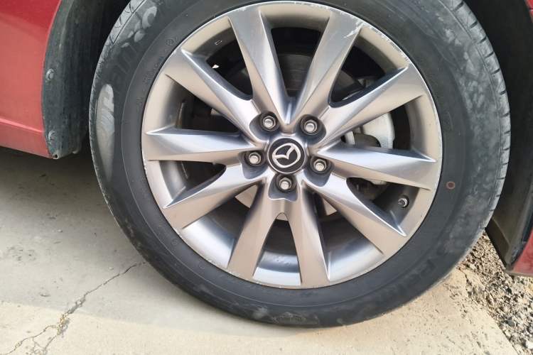 Used Mazda Atenza 2020 2.0L Blue Sky Luxury Edition
