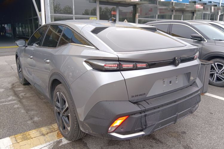 Used Peugeot 408X 2023 Charm Version Exterior 2