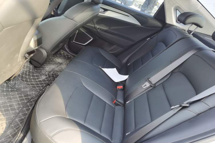 Used Geometry A 2024 500KM Travel Edition