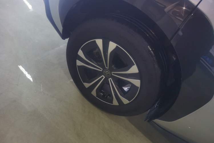 Used Toyota FAW bZ4X 2022 Two-Wheel Drive Long-Range PRO Version Right Rear Wheel Hub