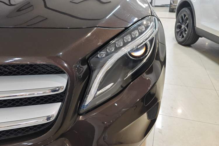 Used Mercedes-Benz GLA 2016 GLA 220 4MATIC Fashion Edition Left Front Headlight