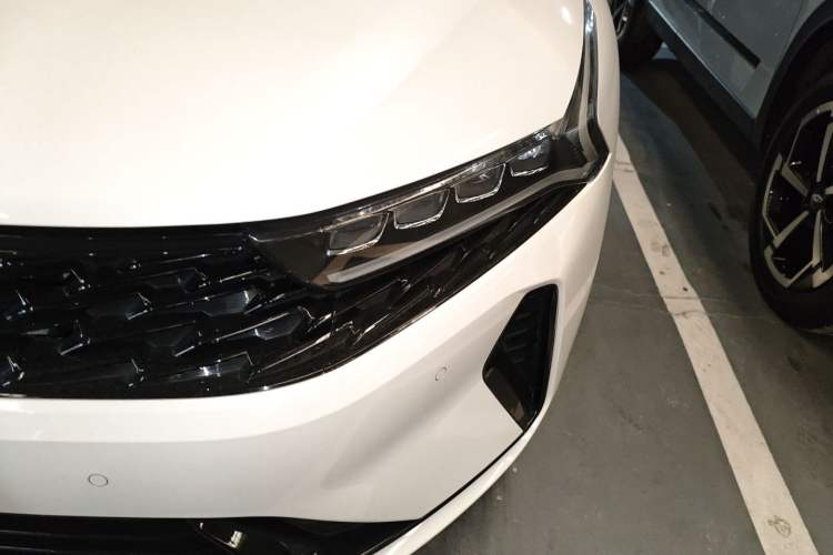 Used Kia K5 2021 270T CVVD Refreshed Edition
