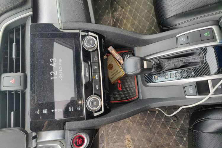 Used Honda Civic 2016 220TURBO CVT Luxury Edition
