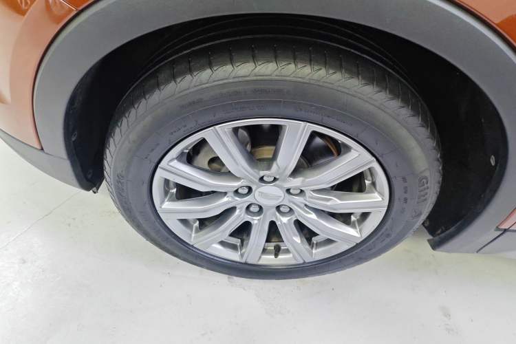 Used Cadillac XT4 2018 28T Two-Wheel Drive Leading Version