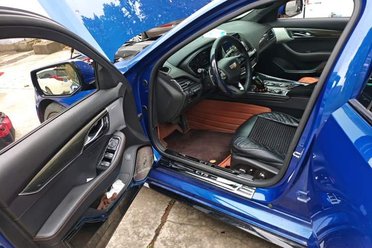 Used Cadillac CT5 2021 28T Platinum Sport Model Driver Seat