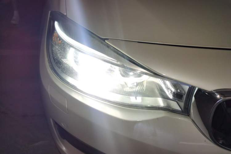 Used BMW 3 Series GT 2016 320i Fashion Model Right Front Headlight